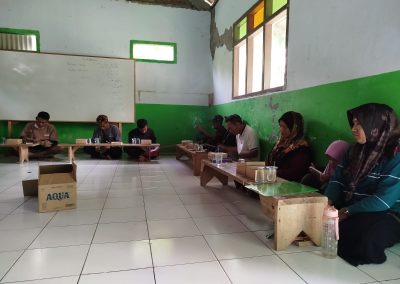 Pertemuan Kelompok Bahas Proses Pendirian Koperasi, Gapoktanhut Sidadadi Maju Bersama Libatkan Dinas Koperasi Cilacap